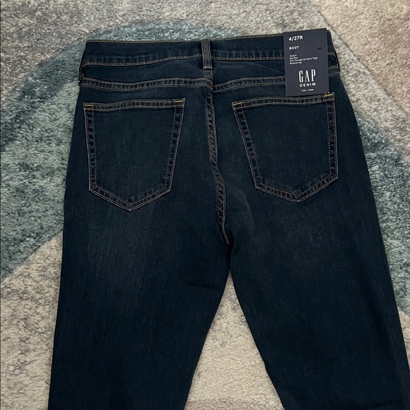 GAP Women's Dark Blue Straight Jeans - Picture 3 of 6